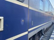 Pasagerii care deschid ușa trenului în timpul mersului riscă amenzi în valoare de până la 400 lei