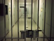 Ofițer de Poliție din Reghin condamnat la 5 ani de închisoare pentru trafic de influență și șantaj