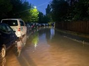 Inundații severe în Toplița: 60 de locuințe și 300 de gospodării afectate