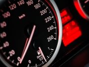 Noua legislație europeană impune limitatoare de viteză inteligente pe toate mașinile noi