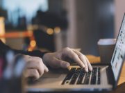 Lovitură pentru IT: Eliminarea facilităților fiscale amenință mii de locuri de muncă și investiții în România