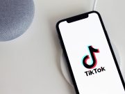TikTok riscă să fie eliminat din magazinele de aplicații Apple și Google