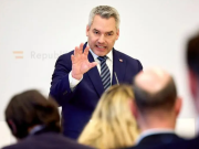 Cancelarul austriac Karl Nehammer anunță intempestiv că demisionează