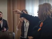 Scandal fără precedent la Curtea Constituțională! Diana Șoșoacă a dat buzna cu un grup agresiv, forțând un judecător să fugă din birou!