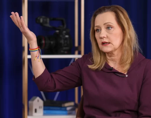 Elena Lasconi, încrezătoare: „Chiar dacă ar candida Trump, tot eu voi câștiga!”