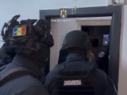 (VIDEO) 17 mandate de percheziție domiciliară, toate pe raza județului Mureș.