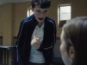 „Adolescence” – filmul care zguduie părinții. Psihoterapeut: „Da, chiar și copiii din familii echilibrate pot cădea pradă ideologiilor toxice”