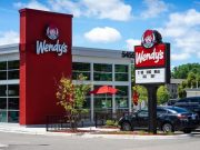Wendy’s deschide primul restaurant din România, la București