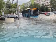 (video) Furtună peste Capitală: sute de apeluri la 112 și intervenții masive ale pompierilor în București și Ilfov