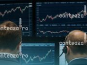 Acțiunile americane ating noi maxime, dar riscurile persistă în a doua jumătate a anului