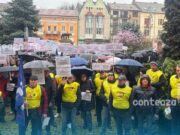 Angajații Azomureș protestează la Târgu Mureș: cer intervenție urgentă a statului pentru salvarea combinatului