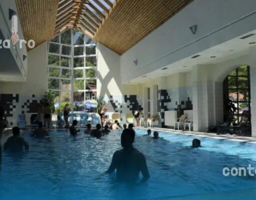 Piscina toxică de la Eforie Nord: 13 persoane au ajuns rău după o „baie acidă” periculoasă