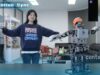 (VIDEO) Robotul „SamuRoid” din China: jucăria deșteaptă care te ascultă, înțelege și mai și dansează când te plictisești