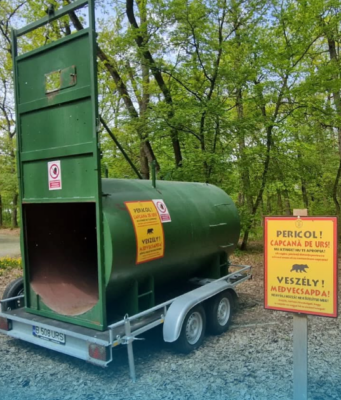 Autoritățile mureşene au montat o cușcă în zona Platoului Cornești, pentru ursul semnalat în sonă