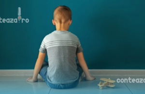 Terapia prin stimulare cerebrală care promite schimbări rapide în comunicarea copiilor cu autism
